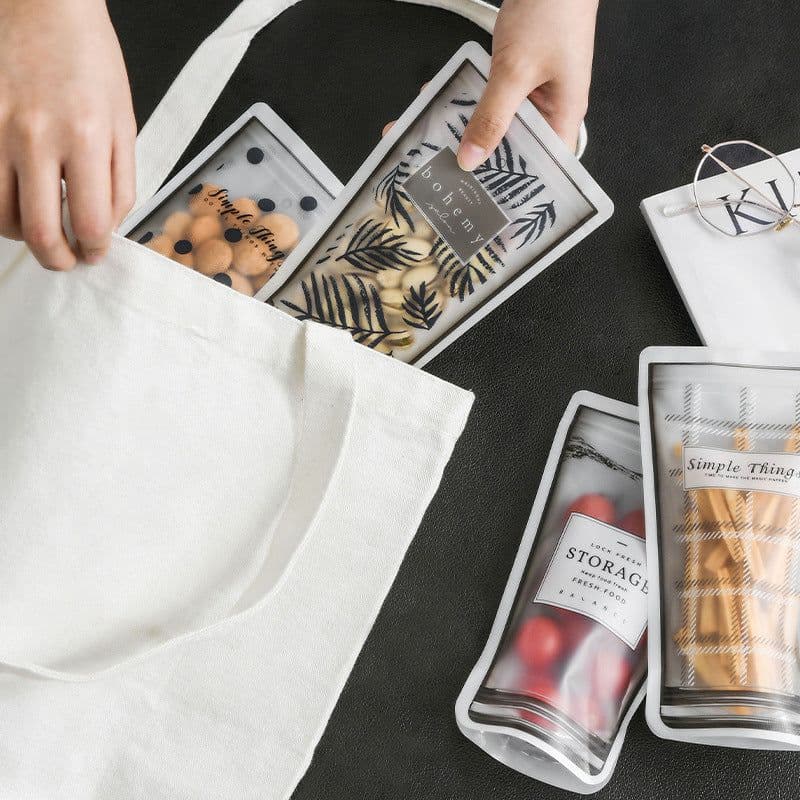 image-Food Storage Bag Zero Waste Reusable Ziplock Bags Cup Shape Silicone Bag Stand Up For Kitchen Cookie Candy Snack Baked Food