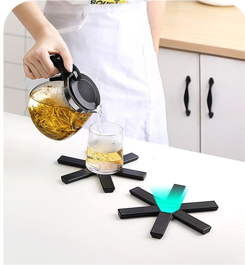 image-Foldable Pan Mat Sturdy Heat Resistant ABS Heat-insulated Anti-slip Anti-scald Pot Placemat For Kitchen Insulation Pads