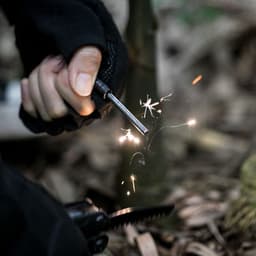 image-Flint Clamps Camping Outdoor Survival Lightweight Portable And Multifunctional