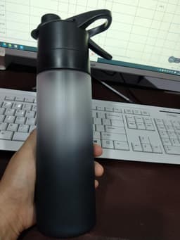 image-Spray Water Bottle For Girls Outdoor Sport Fitness Water Cup Large Capacity Spray Bottle Drinkware Travel Bottles Kitchen Gadgets