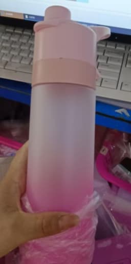 image-Spray Water Bottle For Girls Outdoor Sport Fitness Water Cup Large Capacity Spray Bottle Drinkware Travel Bottles Kitchen Gadgets