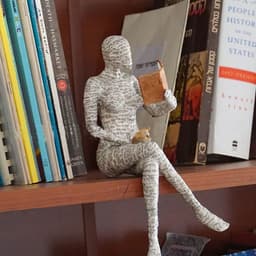 image-Reading Woman Thinker Resin Statue House Decoration Ornament Character Sculpture Home Decor Ornament Bookshelf Decoration
