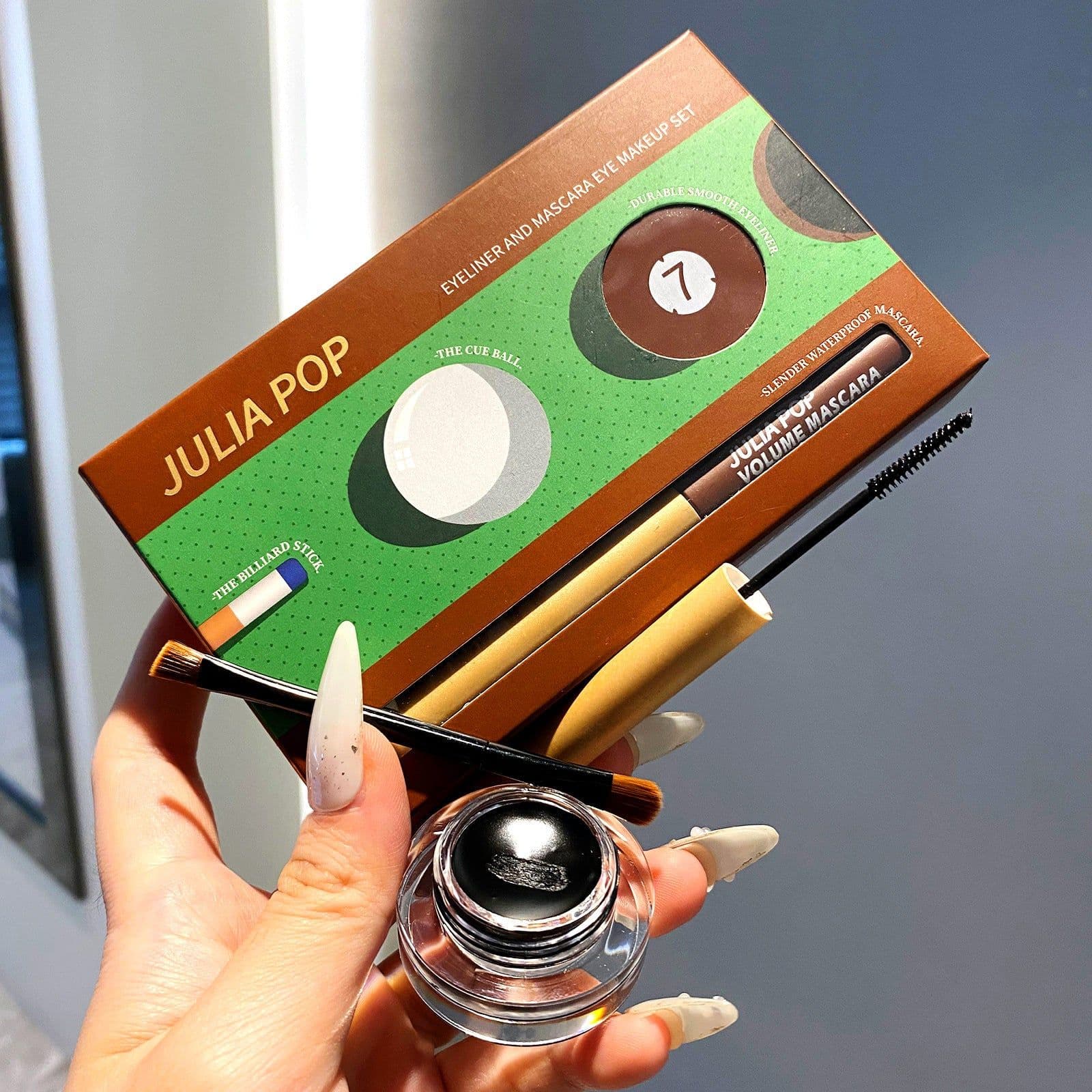 image-Eyeliner Makeup Set Is Smudge-free And Waterproof