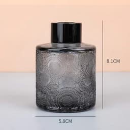 image-100ml Glass Fragrance Bottle Carved
