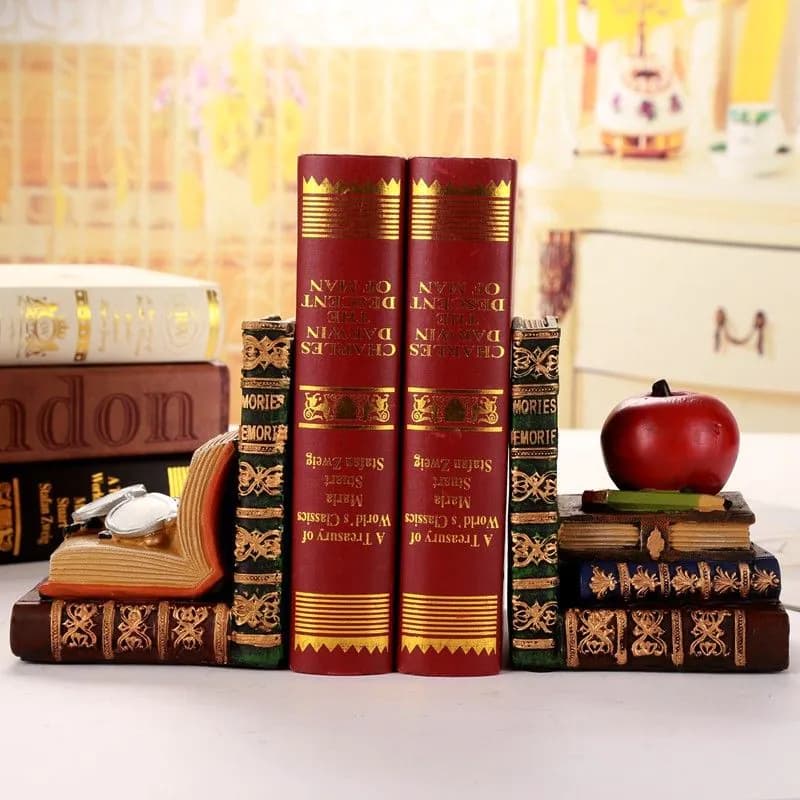 image-European Vintage Study Desk Decorations Bookend Books By Creative Fashion Bookstand Office Bookshelf