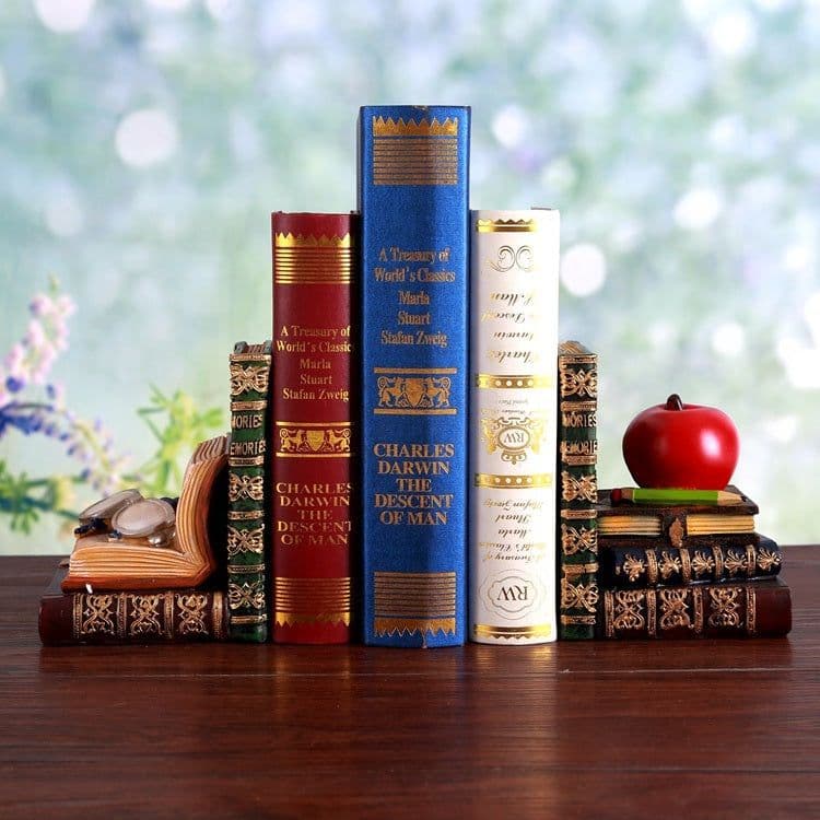 image-European Vintage Study Desk Decorations Bookend Books By Creative Fashion Bookstand Office Bookshelf