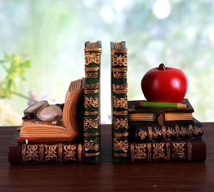 image-European Vintage Study Desk Decorations Bookend Books By Creative Fashion Bookstand Office Bookshelf