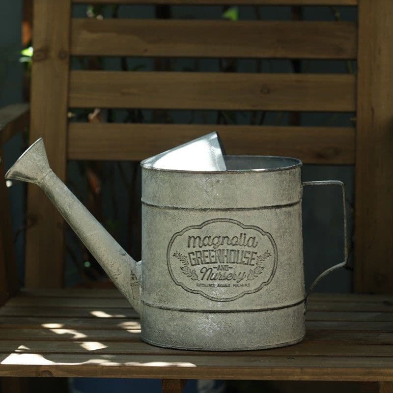 image-Wrought Iron Garden Watering Can Gardening Groceries Decoration