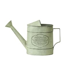 image-Wrought Iron Garden Watering Can Gardening Groceries Decoration