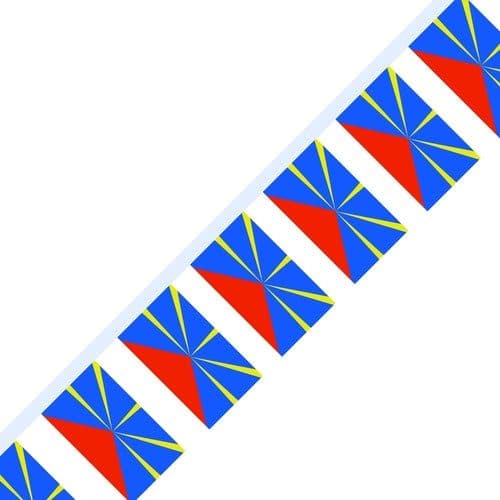 image-Garland Flag of Reunion Island