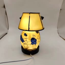 image-Beautiful Cow Table Lamp Bedside Table Lamp With USB Bedside Lamp For Living Room Bedroom Dormitory Bra Ornament