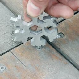 image-Snow 18 In One Multi-Function Tool Card Combination