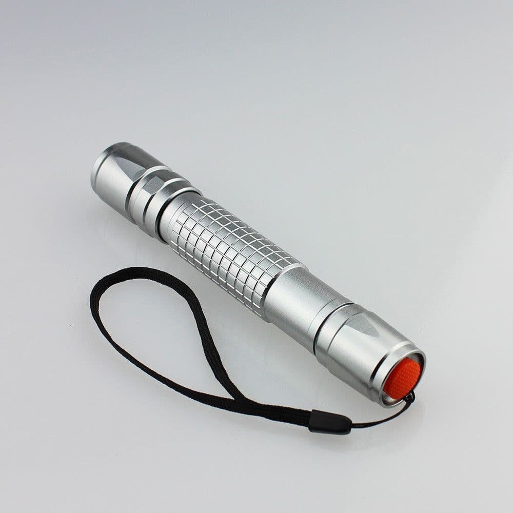 image-Two in one focusing flashlight