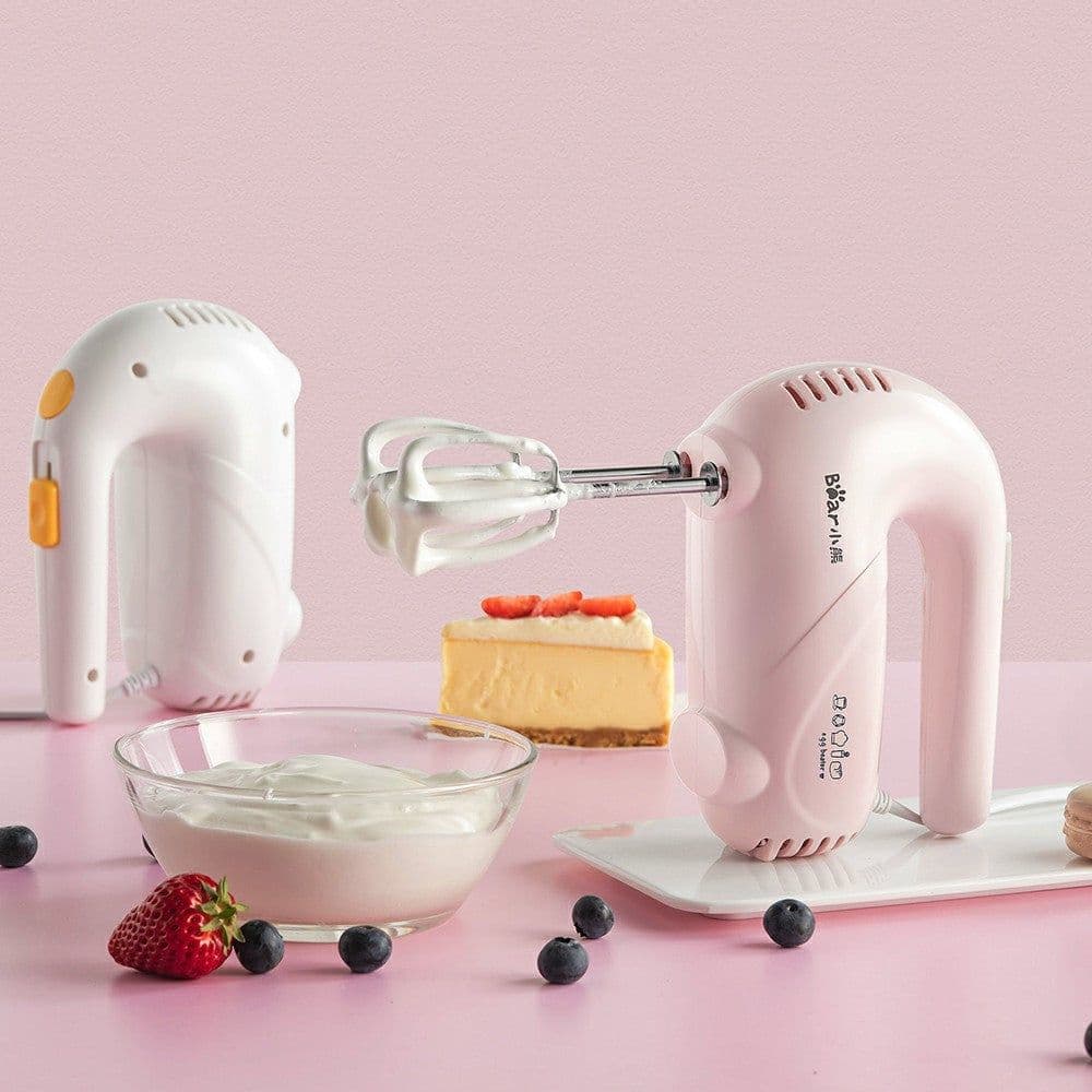 image-Winnie the electric whisk
