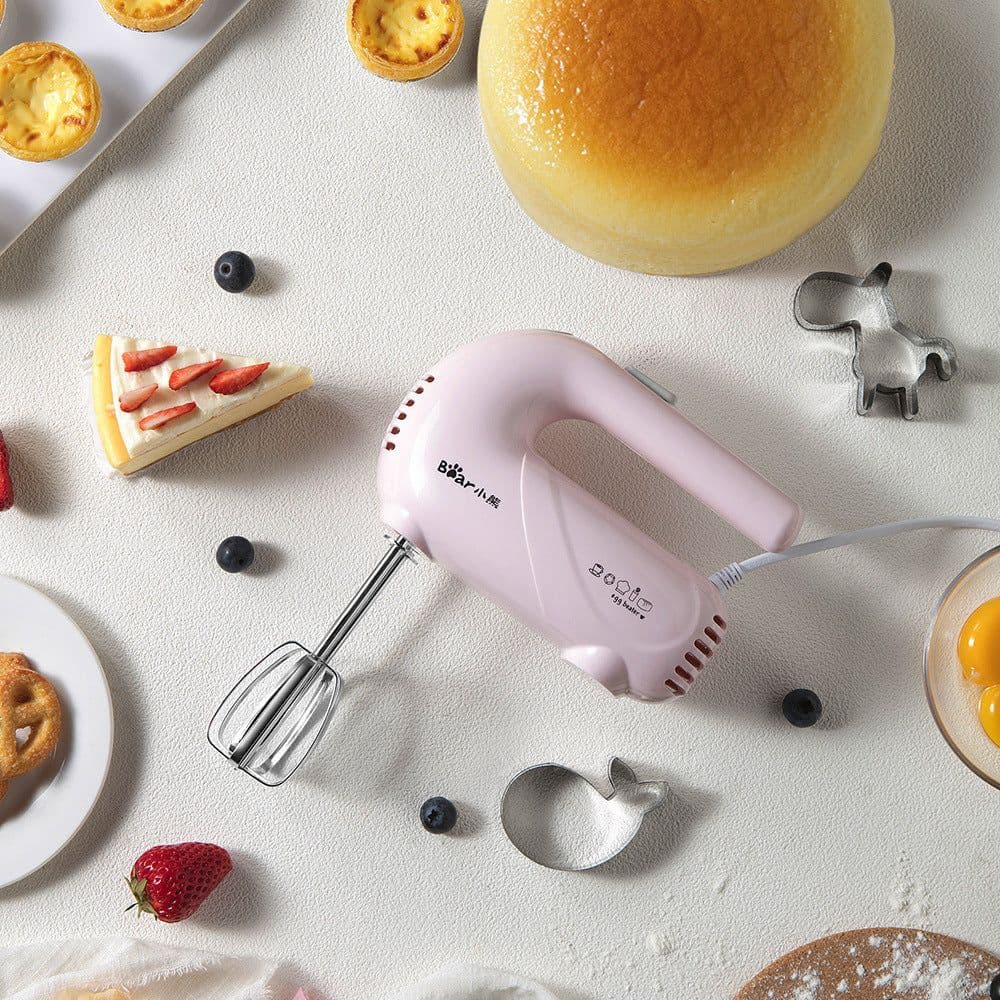 image-Winnie the electric whisk
