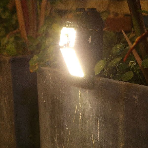 image-Outdoor Lamp Household Solar Induction Lamp Installation-Free Clip Lamp Emergency Tool