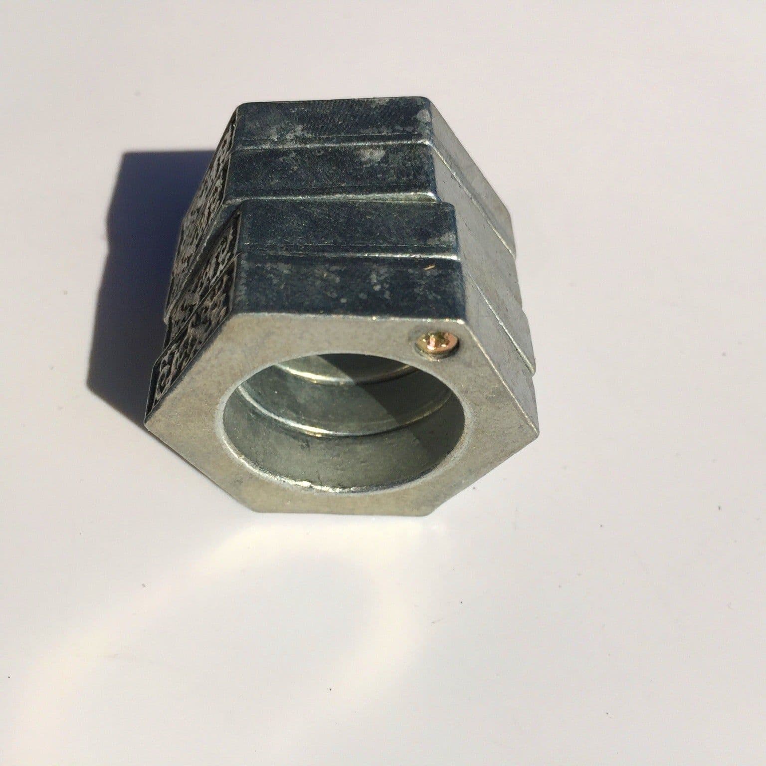 image-Hard Self Defense Ring Emergency Window Breaker Round Hex Ring Finger Buckle Ring Outdoor Climbing Finger Buckle Ring