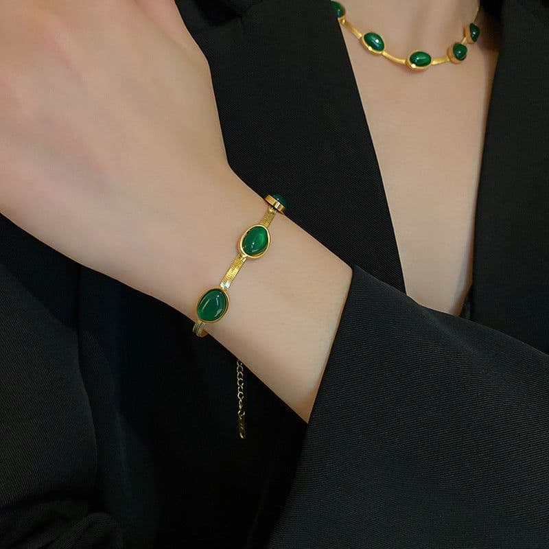 image-Fashion Jewelry Green Stone Crytal Snake Chain Multilayer Necklace For Women Pendant Boho Fashion Jewelry Gift