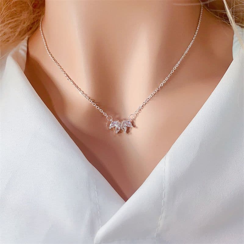 image-Fashion Jewelry Minimalist Shining Flower Petal Necklace For Women Girls Lotus Flower Pendant Necklace Female Party Anniversary Jewelry Gift