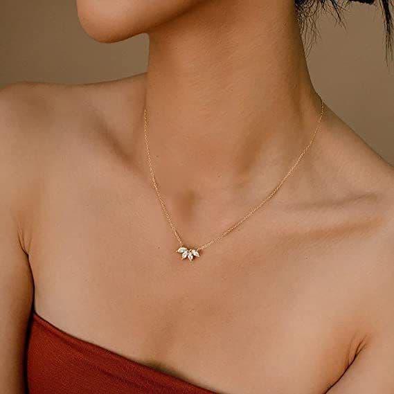 image-Fashion Jewelry Minimalist Shining Flower Petal Necklace For Women Girls Lotus Flower Pendant Necklace Female Party Anniversary Jewelry Gift