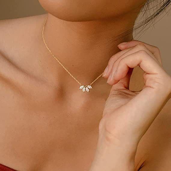image-Fashion Jewelry Minimalist Shining Flower Petal Necklace For Women Girls Lotus Flower Pendant Necklace Female Party Anniversary Jewelry Gift