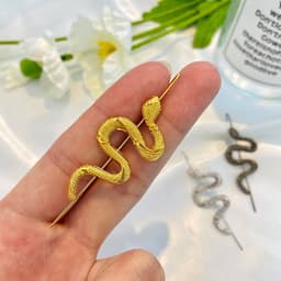 image-Women's Fashion Personality Simulated Snakes Ear Hanging