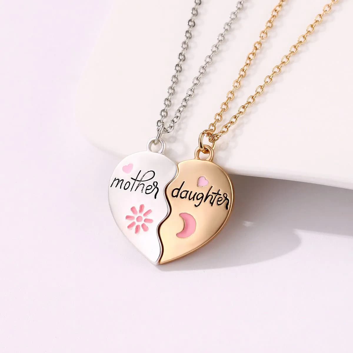 image-2PCS Set Jewelry Mother Daughter Necklace Matching Heart Magnetic Pendant Fashion Gifts For Mother's Day