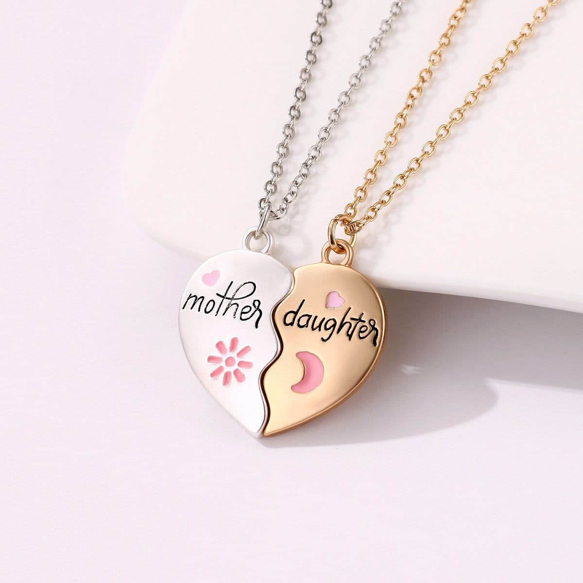 image-2PCS Set Jewelry Mother Daughter Necklace Matching Heart Magnetic Pendant Fashion Gifts For Mother's Day