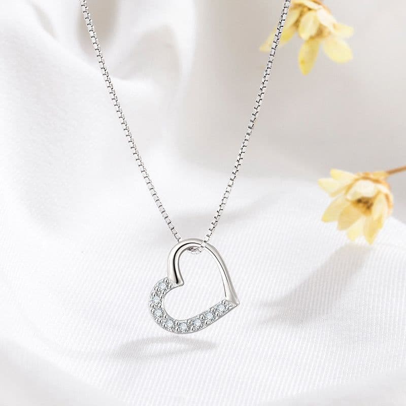 image-S925 Sterling Silver Love Heart Pendant Necklace For Women Fashion Jewelry Ladies Gold Color Clavicle Chain High Quality Jewelry Gifts