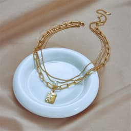 image-Fashion Jewelry Layered Face Portrait Chain Choker Necklace For Women Elegant Pearls Pendant Necklace Jewelry Accessories