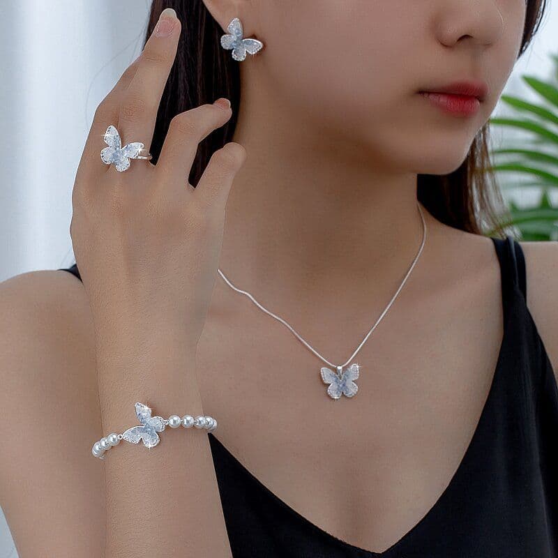 image-Fashion Jewelry Blue Crystal Butterfly Necklace Female Gradient Crystal
