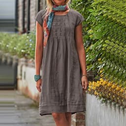 image-Fashion U-neck Short Sleeve Dress Summer Solid Straight Dresses Womens Clothing