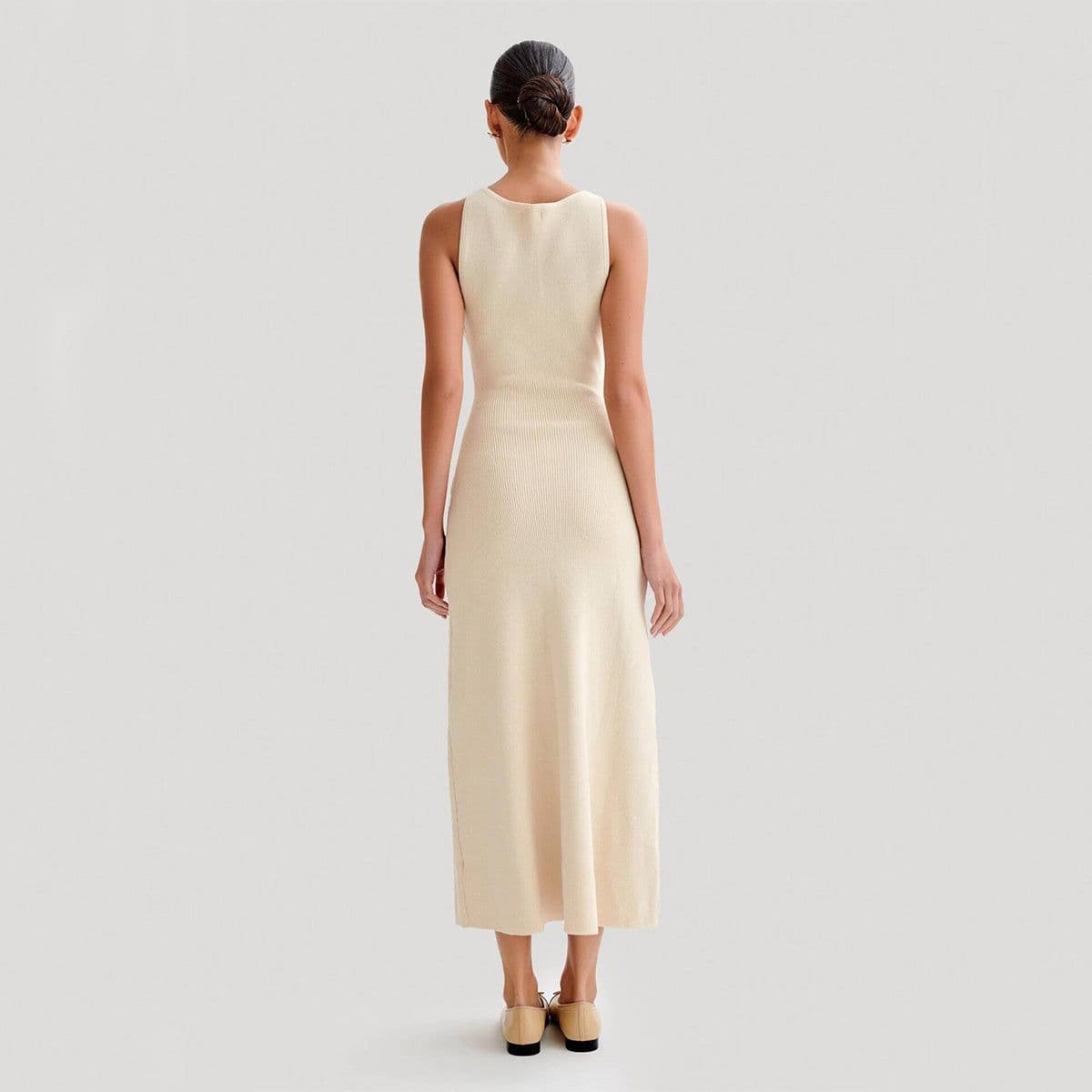 image-Elegant Knitted Sleeveless Dress With Single Breast Fashion Slim Round Neck Long Dresses Womens Clothing