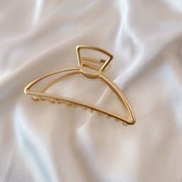 image-Hair Claw Barrettes For Women Fashion Girl