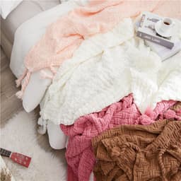 image-Positive And Negative Woven Tassels Casual Nap Air Conditioning Blanket Shawl Office Blanket Emily