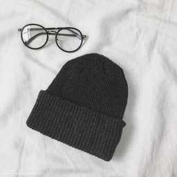 image-Men's And Women's Warm Caps And Cold Hats