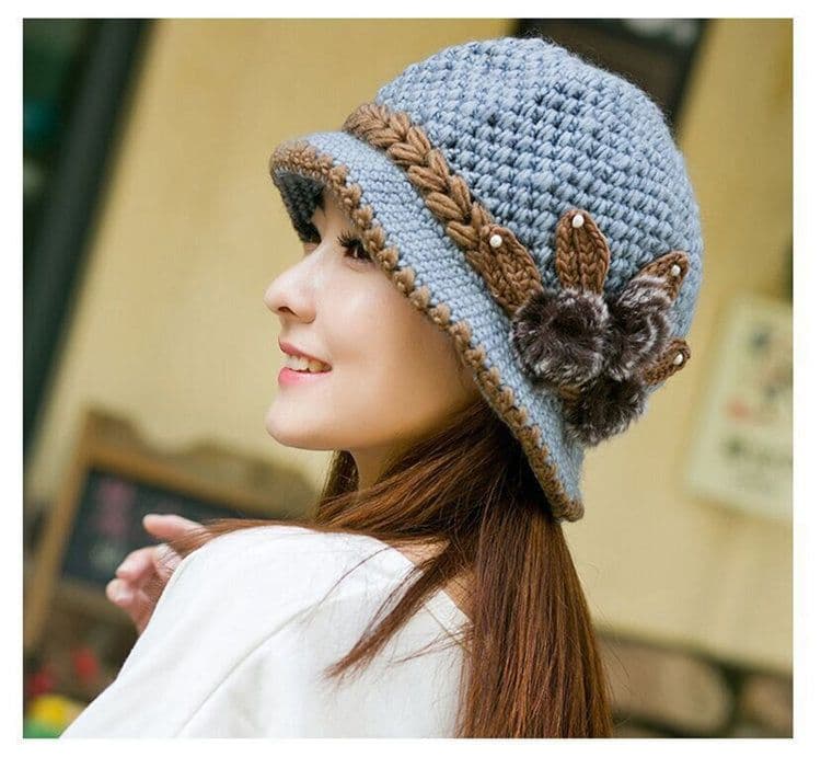 image-Knitted Hats For The Elderly Mother In Autumn And Winter