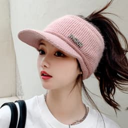 image-Girls Thickened Warm Knitted Hats In Autumn And Winter