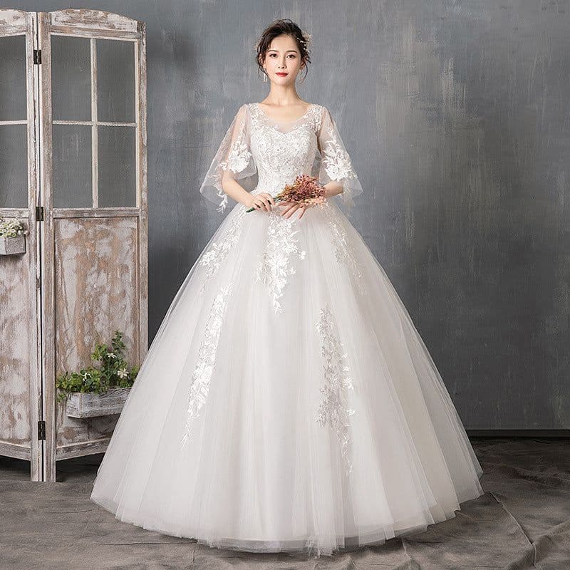 image-Long Sleeve Wedding Dress New Bride Trailing