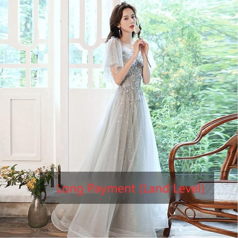 image-Evening dress is a light and luxurious dress for a banquet