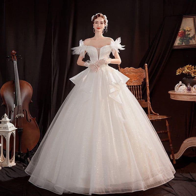 image-Angel''s wedding dress court fashion French bride champagne petals one shoulder wedding dress wholesale 16016