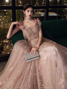image-Elegant Heavy Industry High Quality Light Luxury Sling Evening Dress