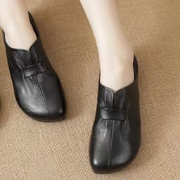 image-Women's Casual Fashion Solid Color Flat Shoes