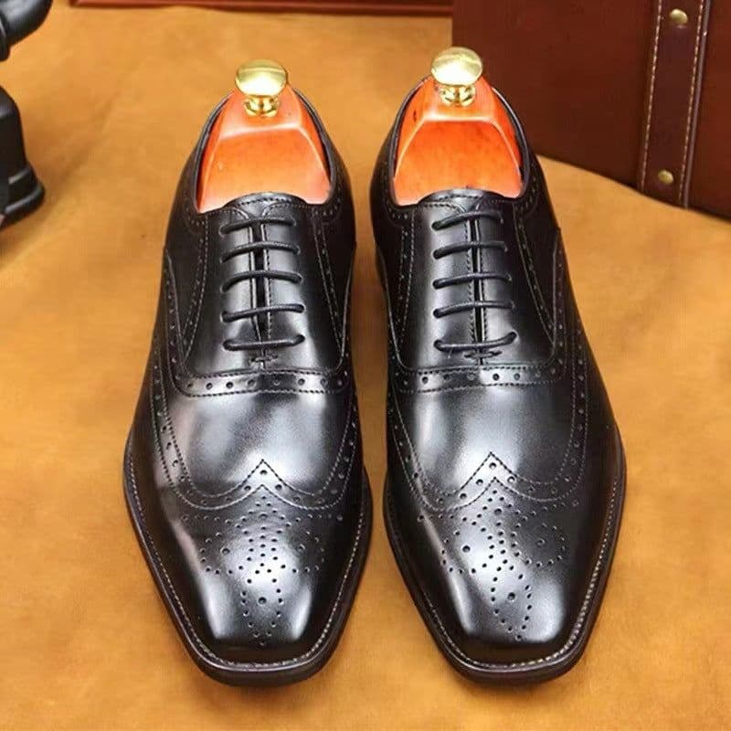 image-Fashion British Brogue Engraved Men's Shoes