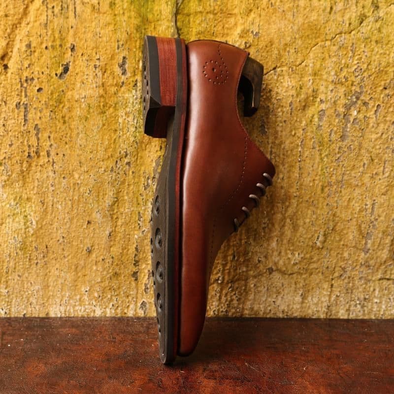 image-Men's Lace-Up Pointed Toe Wear Resistant Square Vintage Leather Shoes