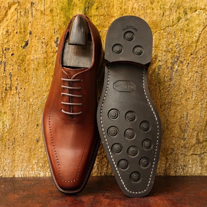 image-Men's Lace-Up Pointed Toe Wear Resistant Square Vintage Leather Shoes