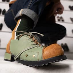 image-Men's And Women's Fashion Simple Leather Shoes
