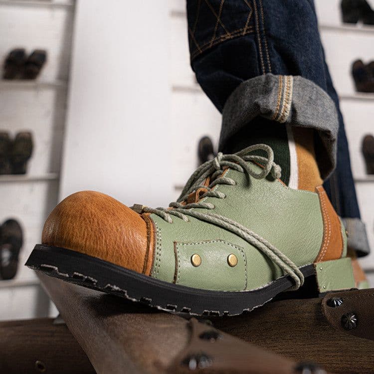 image-Men's And Women's Fashion Simple Leather Shoes