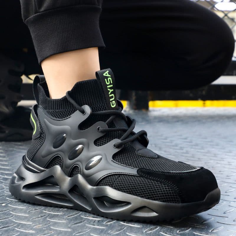 image-Men's Breathable Anti-smash And Anti-puncture Safety Shoes