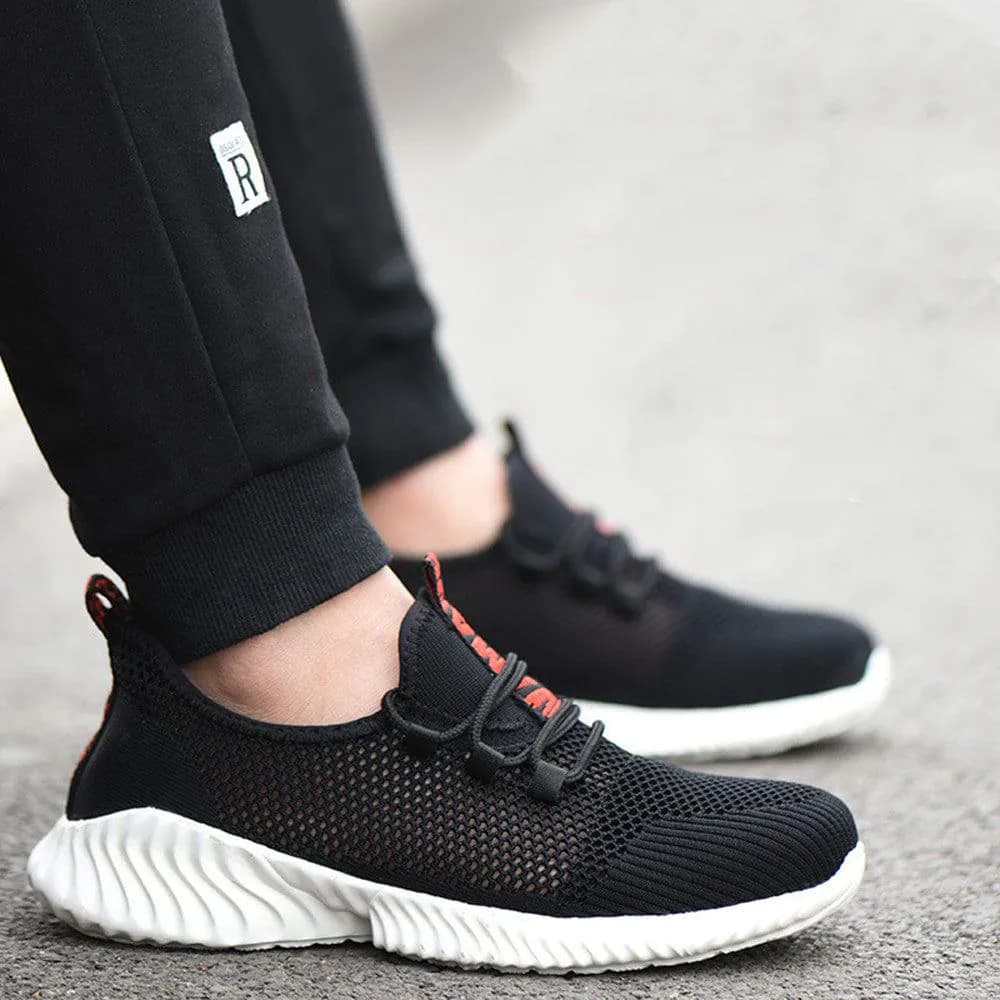 image-Breathable Anti-smash And Anti-stab Safety Shoes